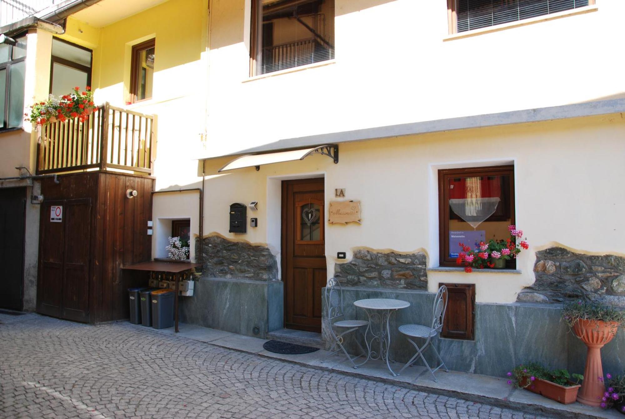 Maisonette Nus Exterior photo