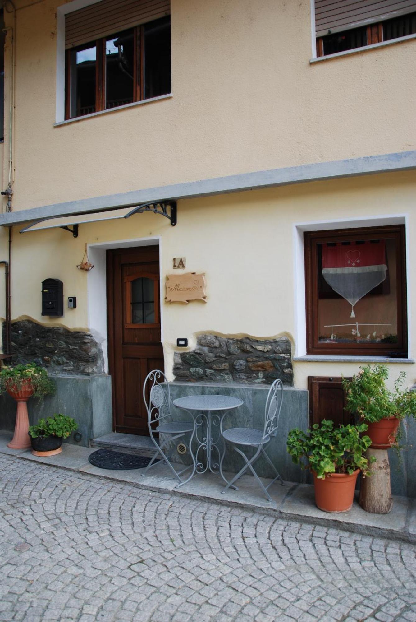 Maisonette Nus Exterior photo